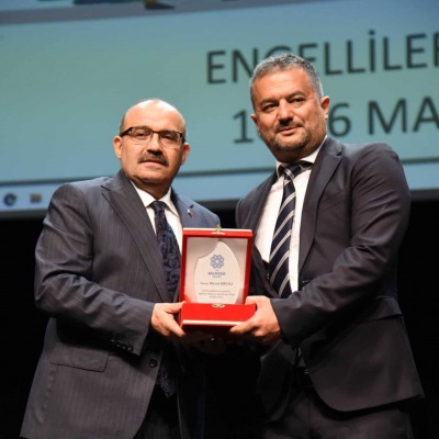 ENGELLİLER HAFTASINDA BALIKESİR VALİLİĞİNDEN ÖDÜL